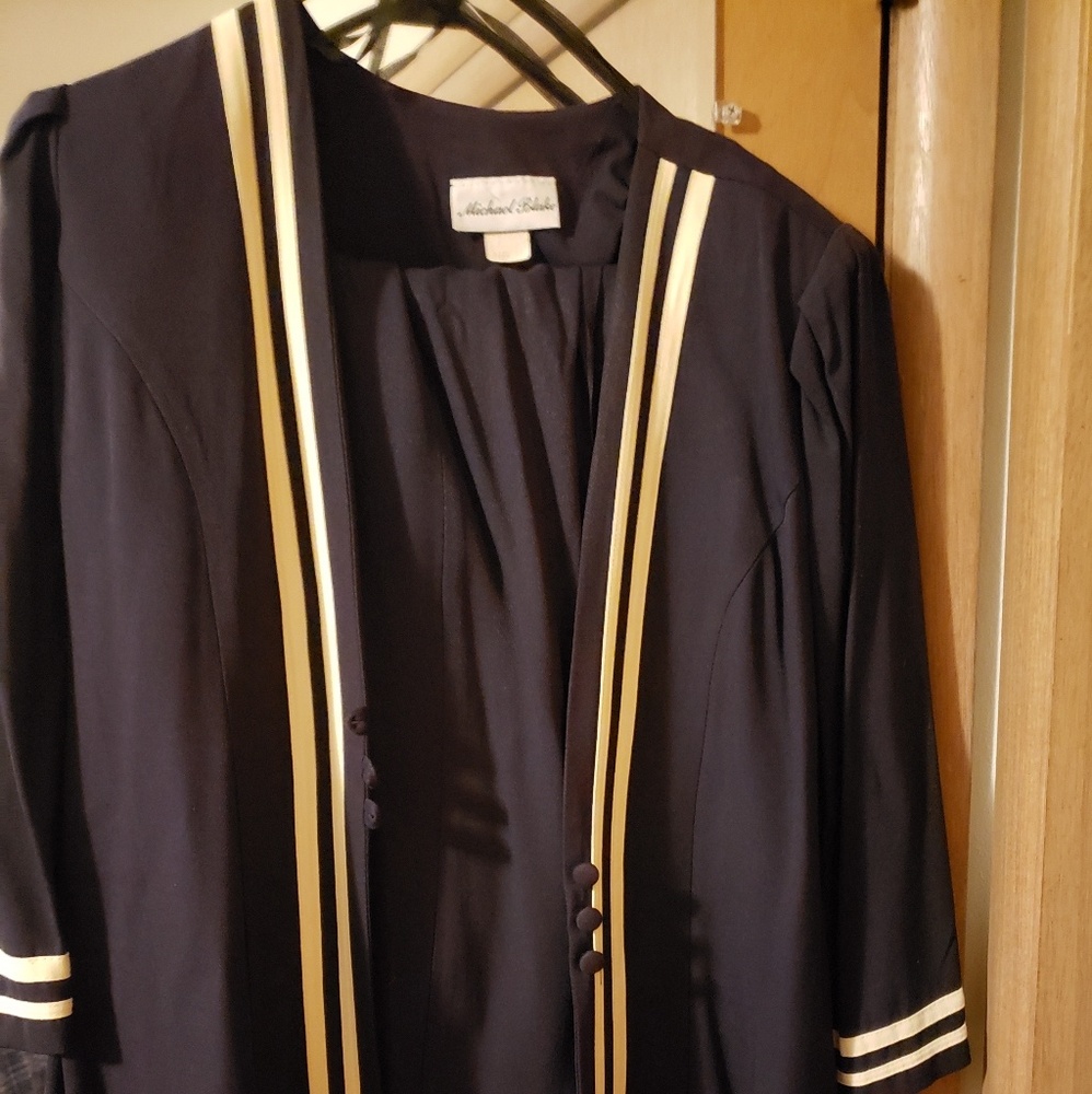 2 ps Suit